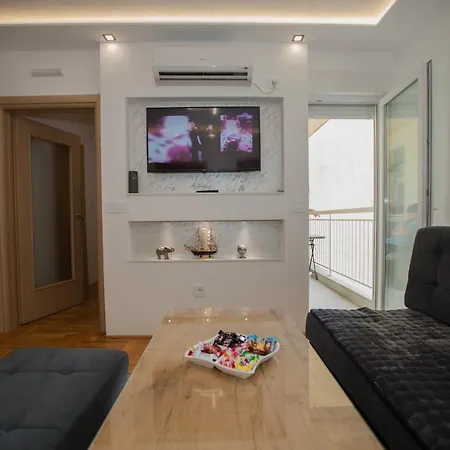 Апартаменты Apartman Lena