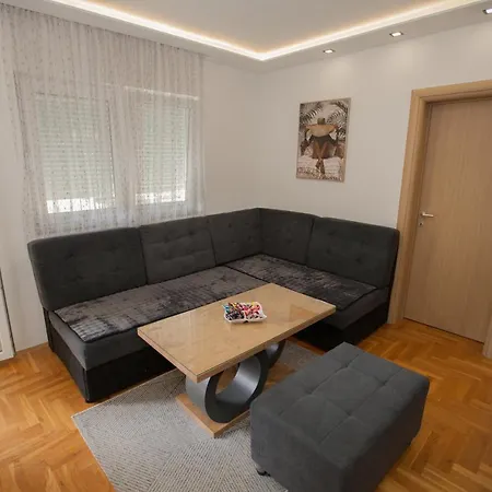 Апартаменты Apartman Lena