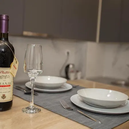 Apartman Lena Апартаменты *