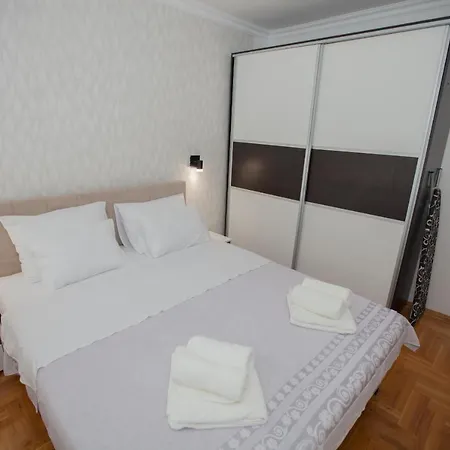 Apartman Lena