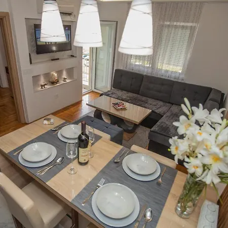 Apartman Lena